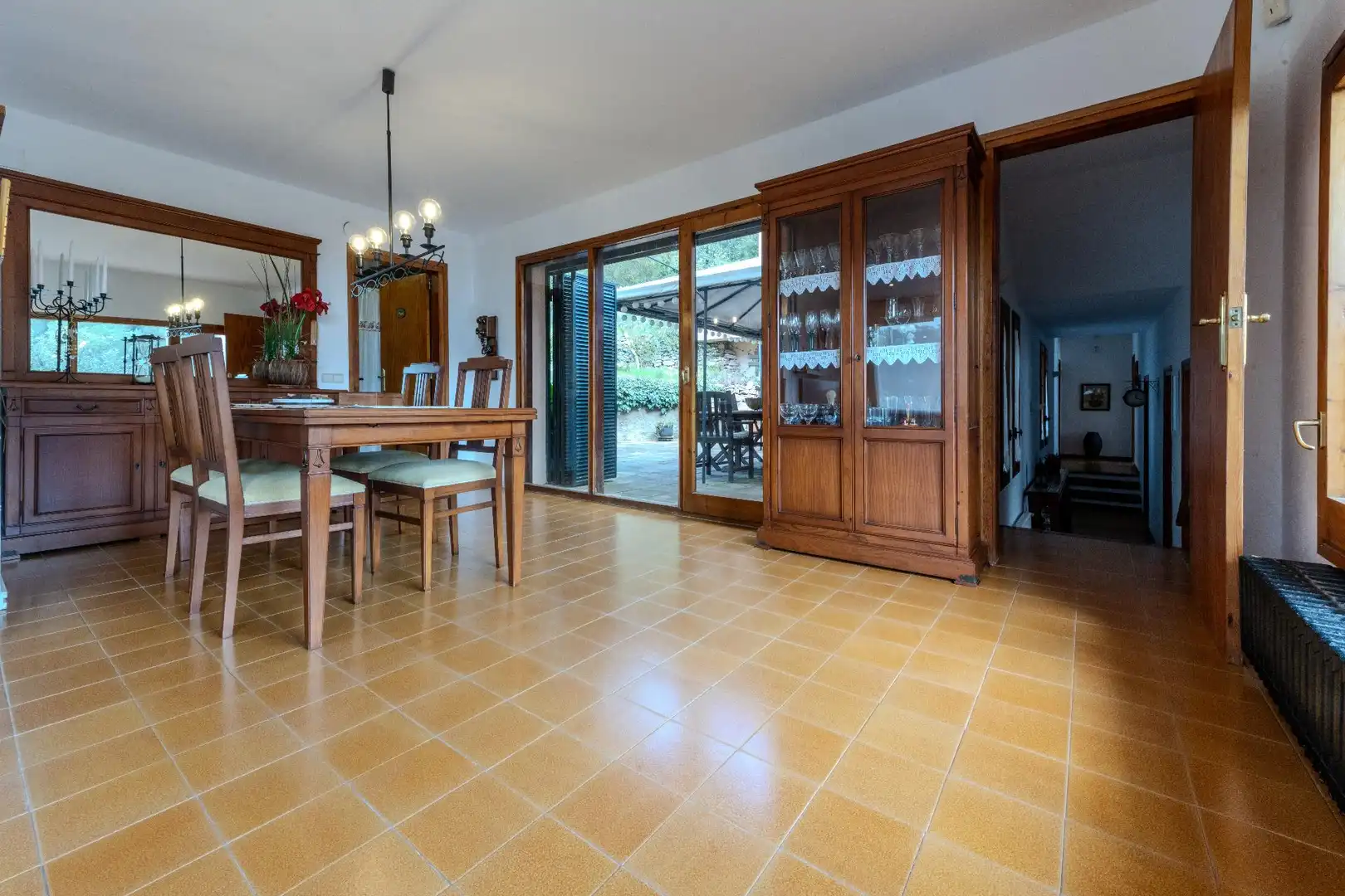 Menjador de Casa o xalet en venda en Castellar del Vallès amb Calefacció, Jardí privat i Terrassa