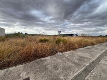Terreno industrial en venta en Osuna