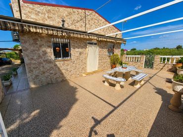 Casa amb piscina en venda a Arroyo de San Serván