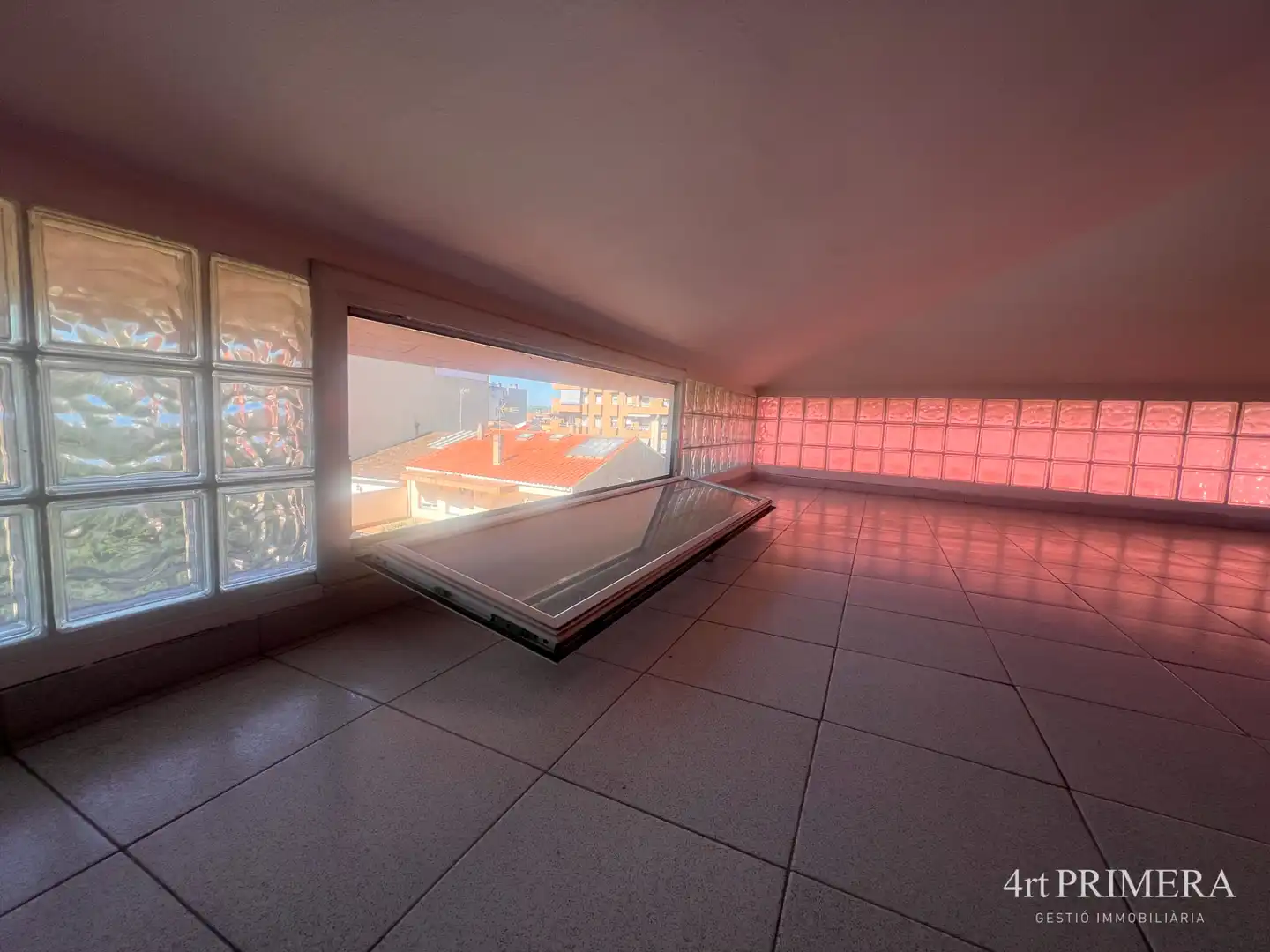 Vista exterior de Loft en venta en Granollers con Aire acondicionado, Calefacción y Trastero