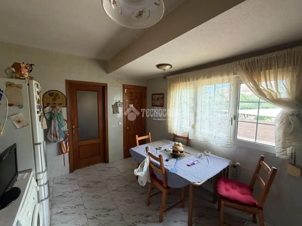 Menjador de Casa o xalet en venda en Valdetorres de Jarama amb Calefacció