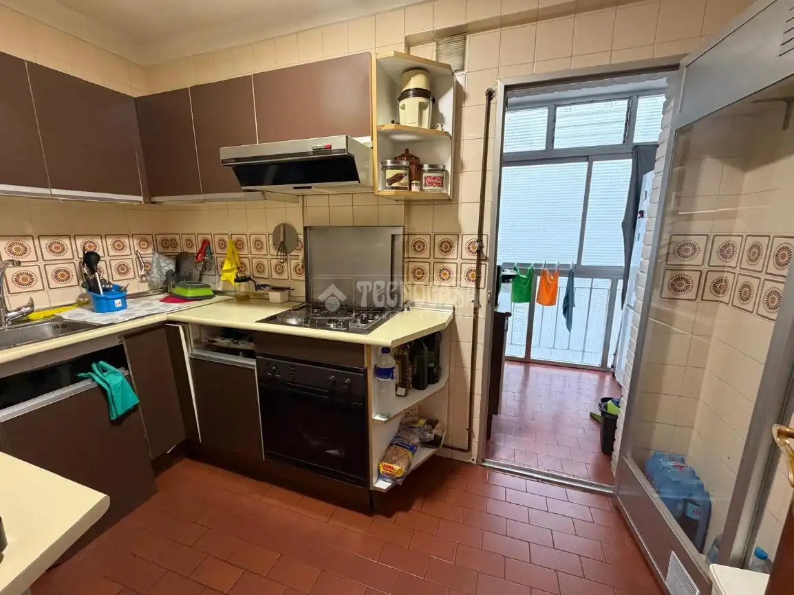 Cocina de Piso en venta en Torrejón de Ardoz con Terraza y Piscina comunitaria