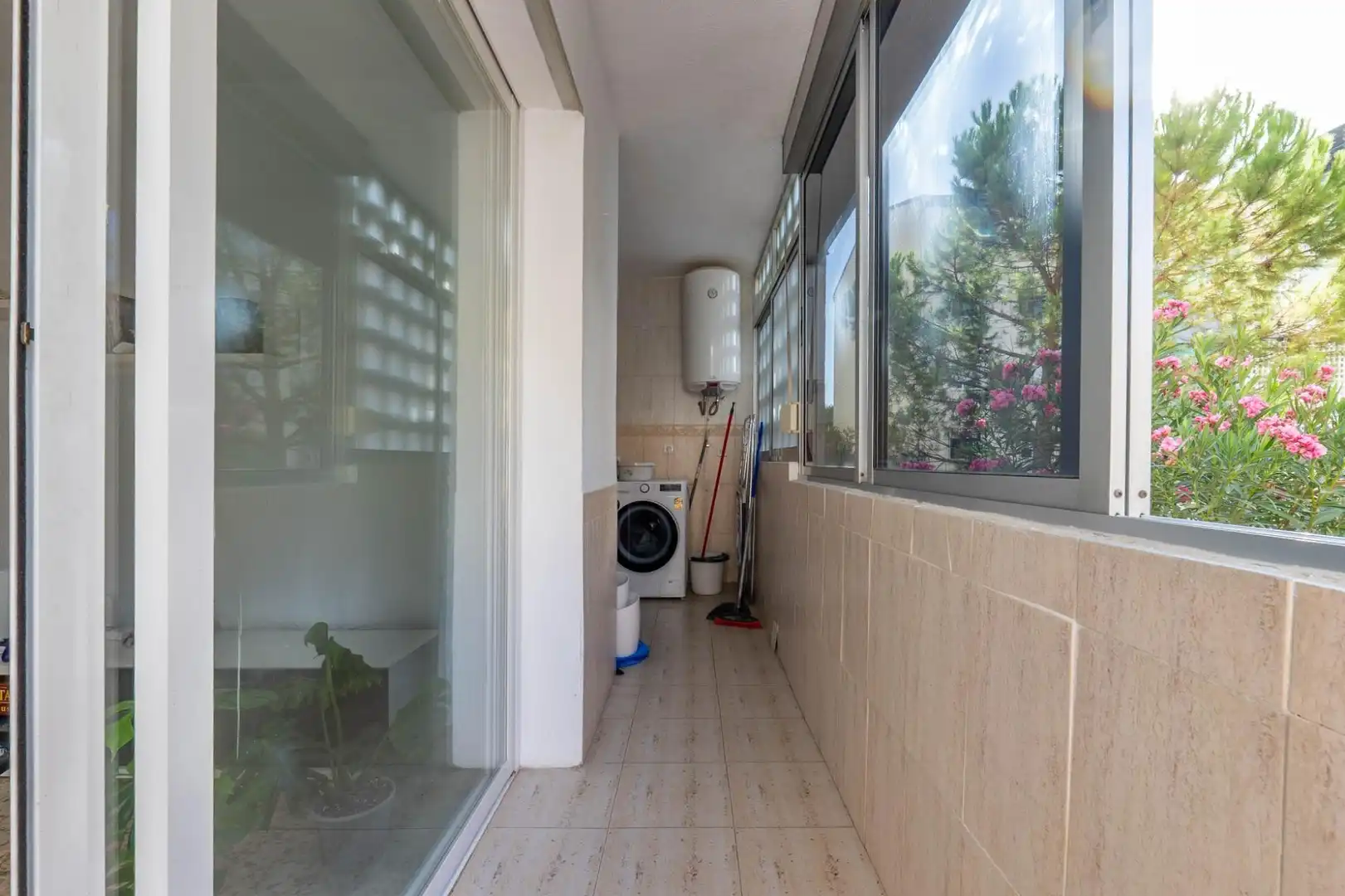 Terrassa de Pis en venda en Maracena amb Aire condicionat, Calefacció i Piscina comunitària