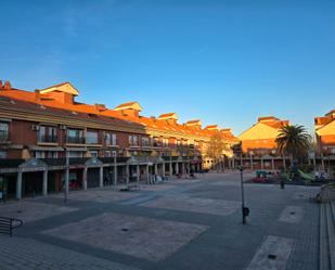 Vista exterior de Àtic en venda en Ciempozuelos amb Aire condicionat, Calefacció i Parquet