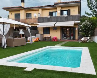 Swimming pool of Single-family semi-detached for sale in Cervià de Ter  with Air Conditioner, Terrace and Swimming Pool