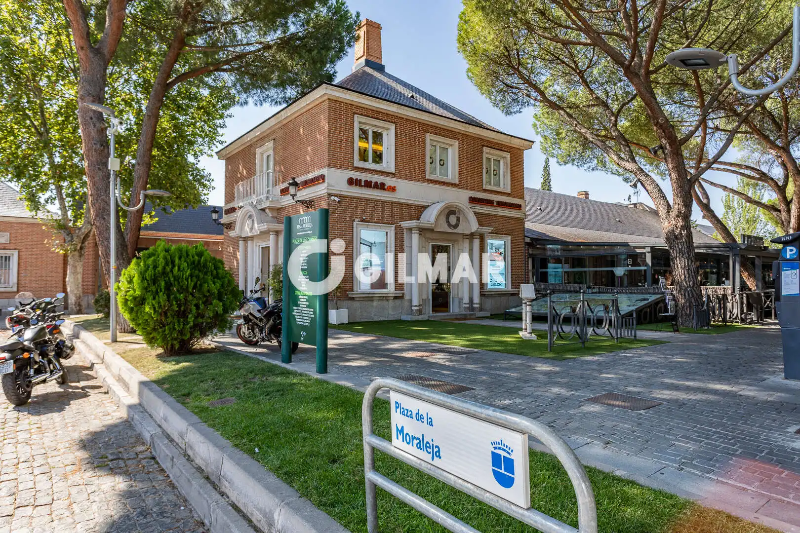 Detached house with pool for sale in Urbanización La Moraleja