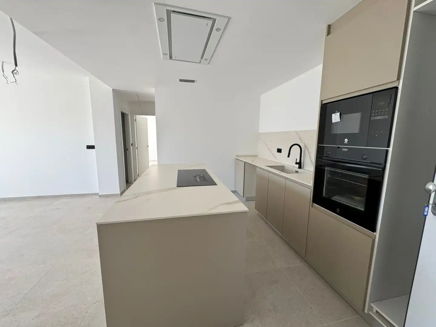 Cocina de Apartamento en venta en Oliva con Aire acondicionado, Calefacción y Terraza