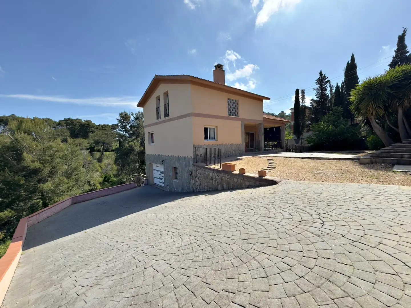 Exterior view of Houses for sale in Vallirana  with Heating, Private garden and Terrace