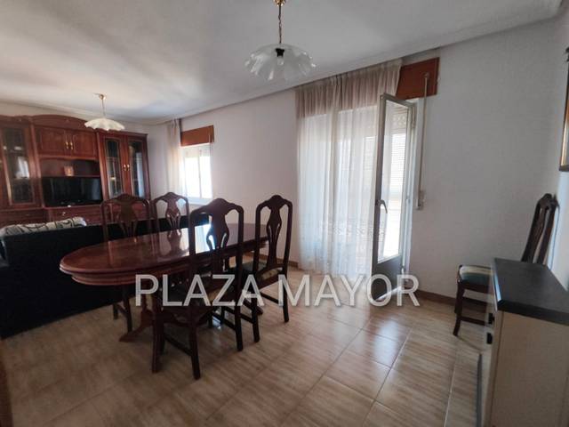 Piso en Venta en Calle Santa Marta en San Bernardo