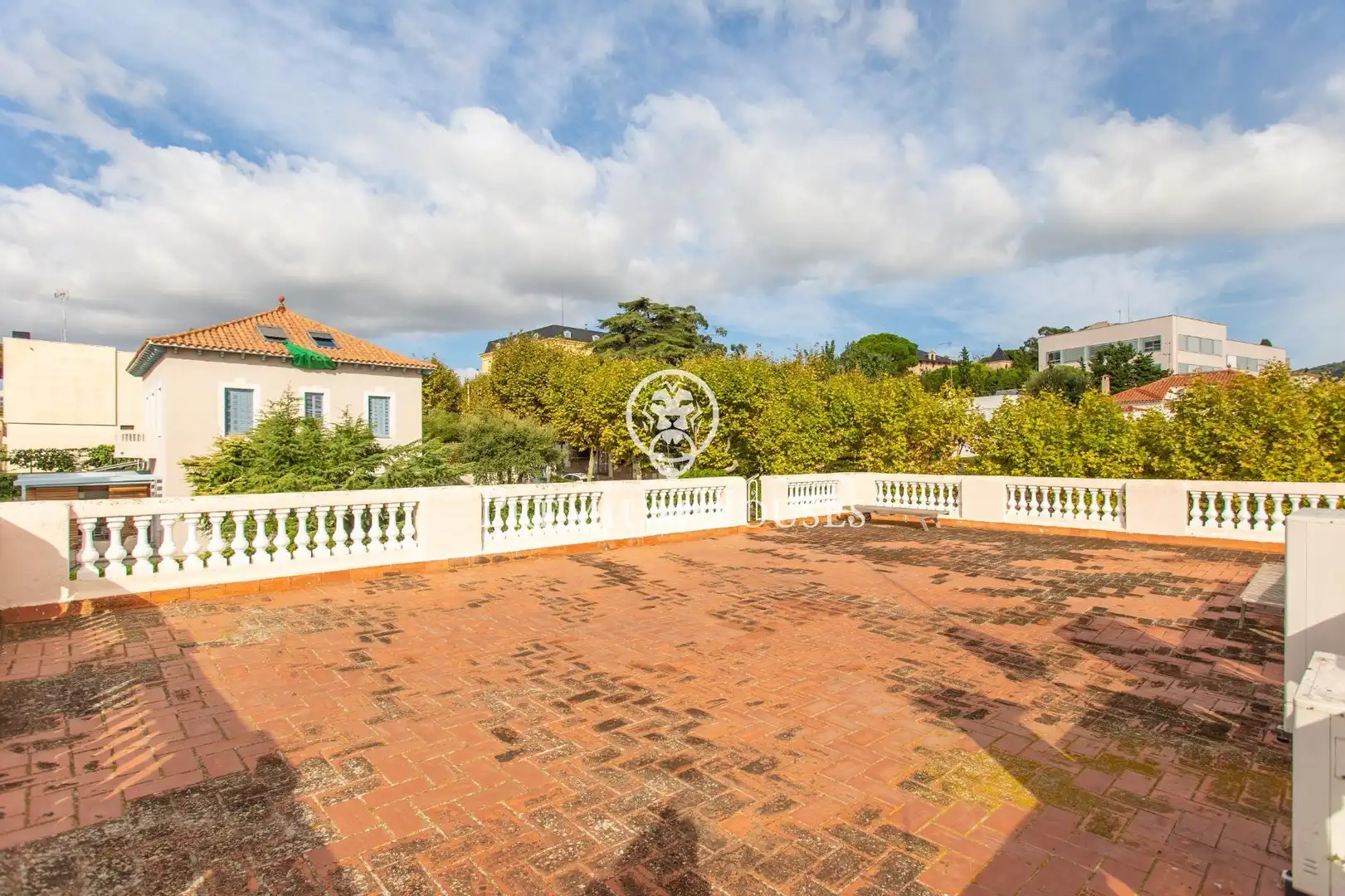 Houses for sale in Califòrnia - Santa Madrona