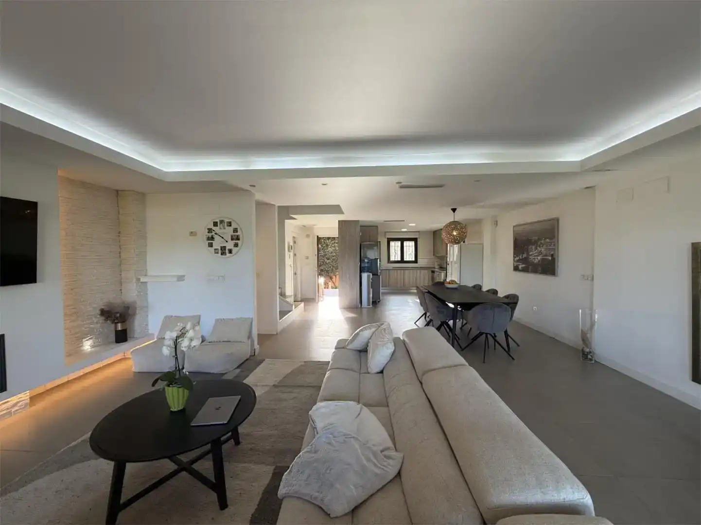 Sala de estar de Piso en venta en Estepona con Aire acondicionado, Piscina y Balcón