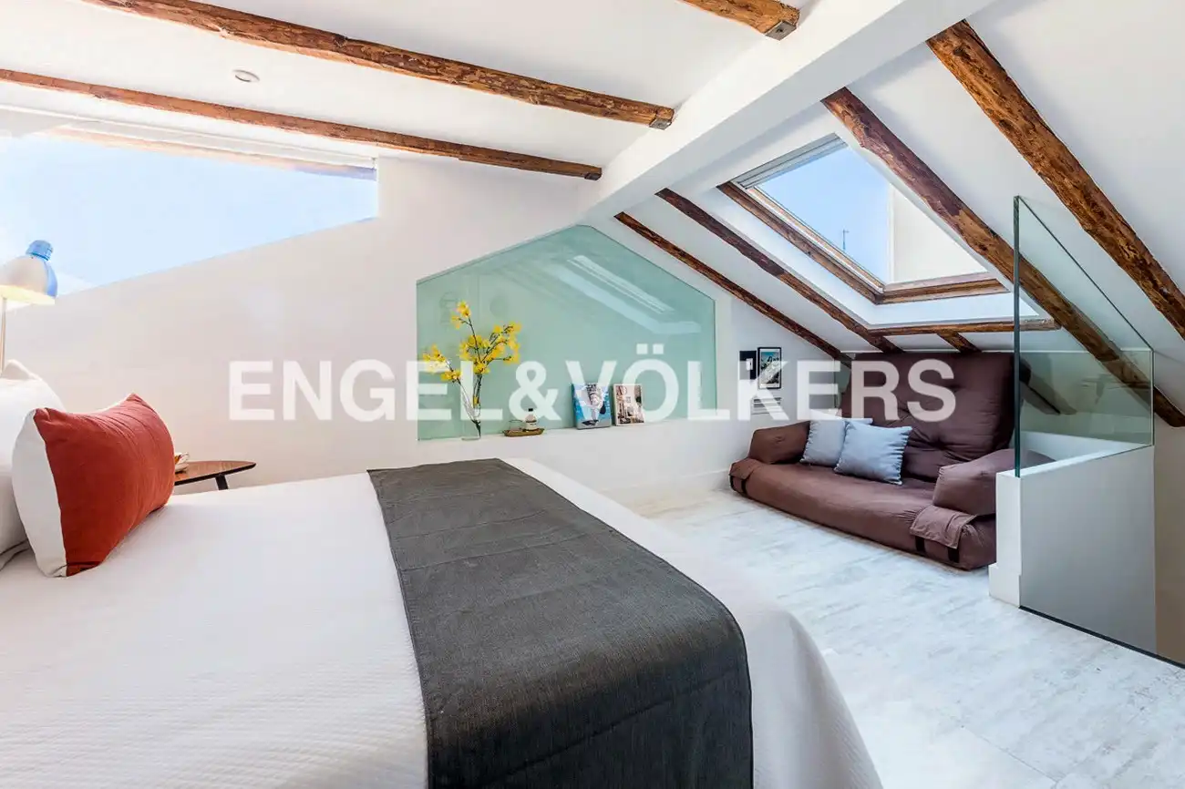Habitación de Ático de alquiler en Madrid con Aire acondicionado, Calefacción y Terraza