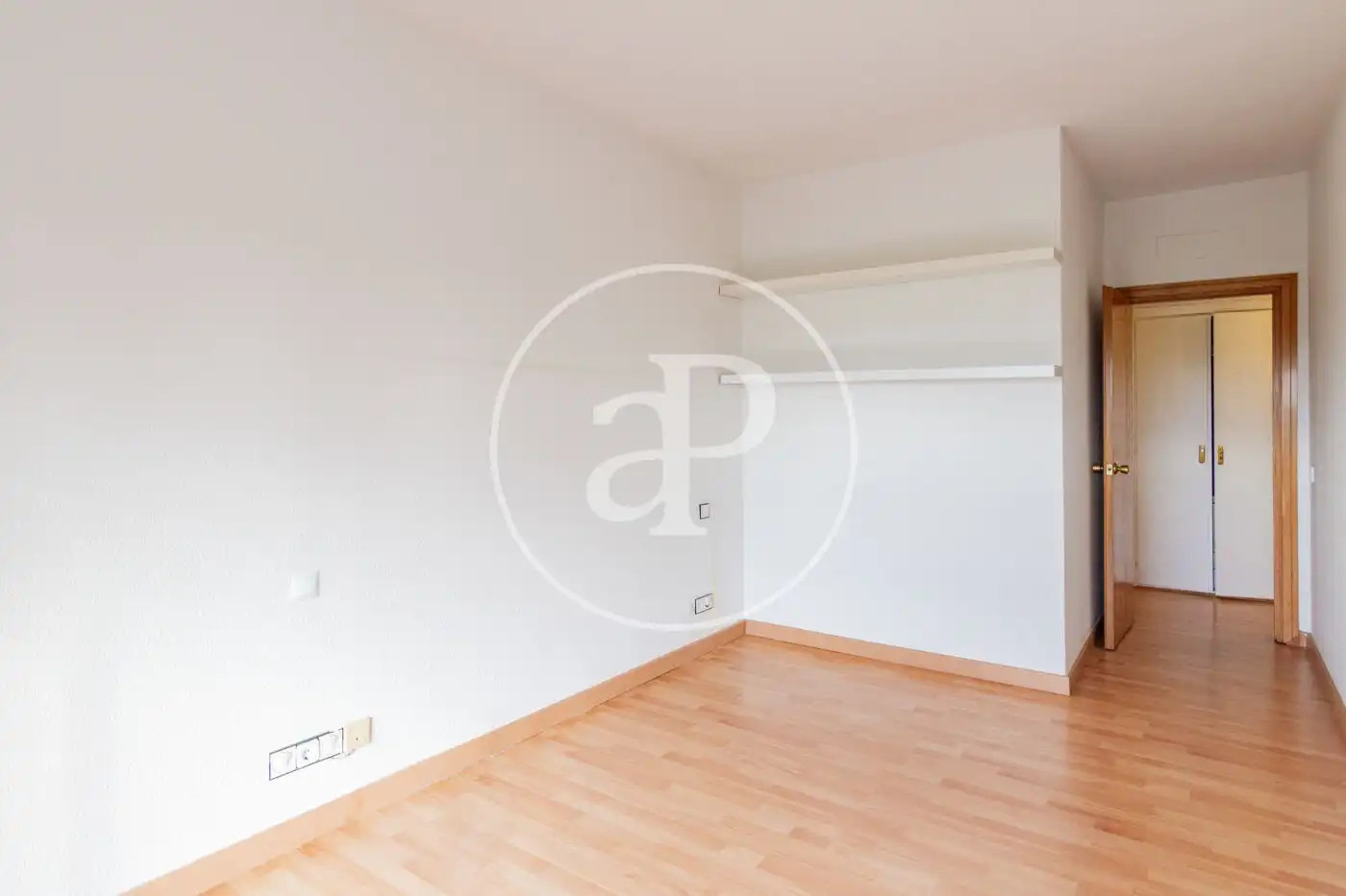 Habitación de Piso en venta en Madrid con Calefacción, Jardín privado y Terraza