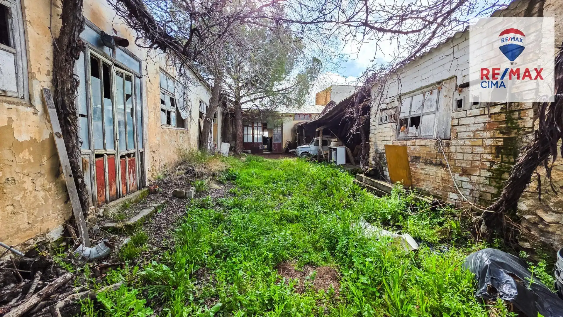 Nau industrial en venda en Cúllar