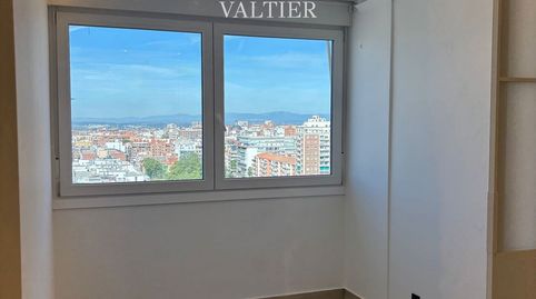 Foto 2 de Piso de alquiler en Del General Perón,, Cuatro Caminos - Azca, Madrid Capital