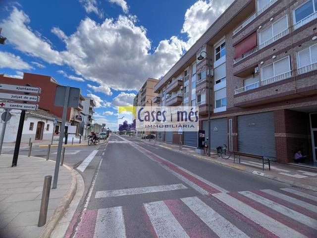 Local comercial en Alquiler en Museros