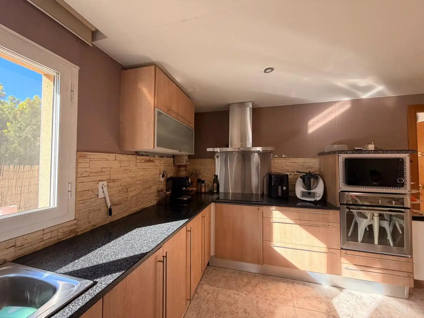 Cocina de Casa adosada en venta en Vilablareix con Calefacción y Trastero