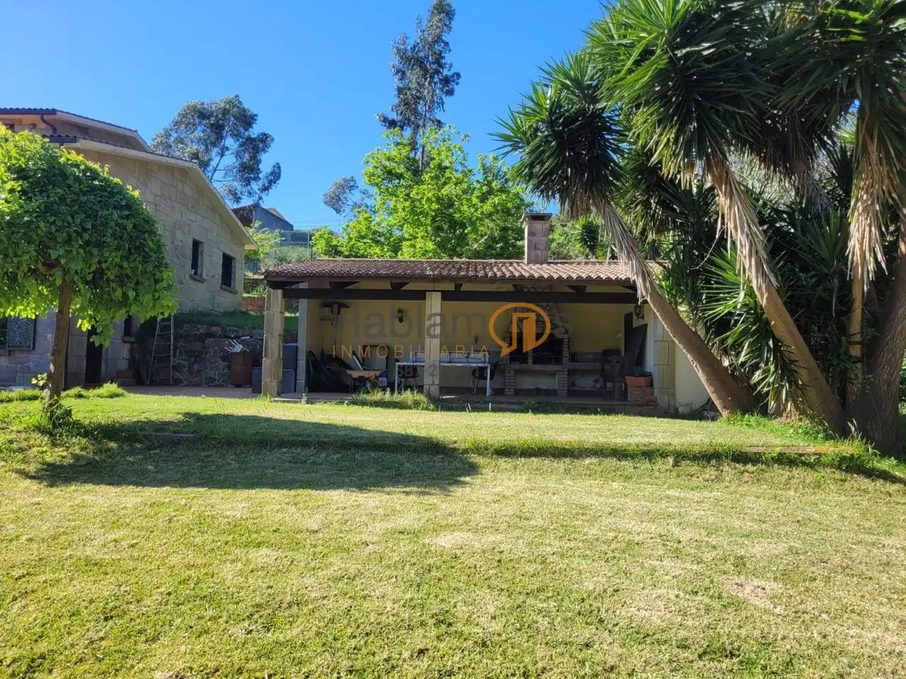 Garden of Houses for sale in O Grove    with Heating, Private garden and Parquet flooring