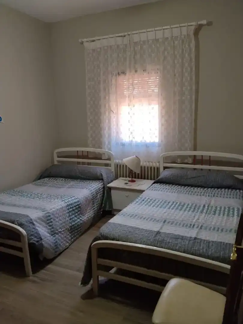 Dormitori de Casa o xalet en venda en Membrilla amb Aire condicionat, Jardí privat i Parquet
