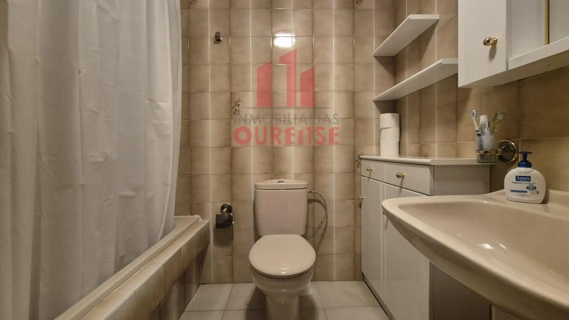 Piso de alquiler en Couto