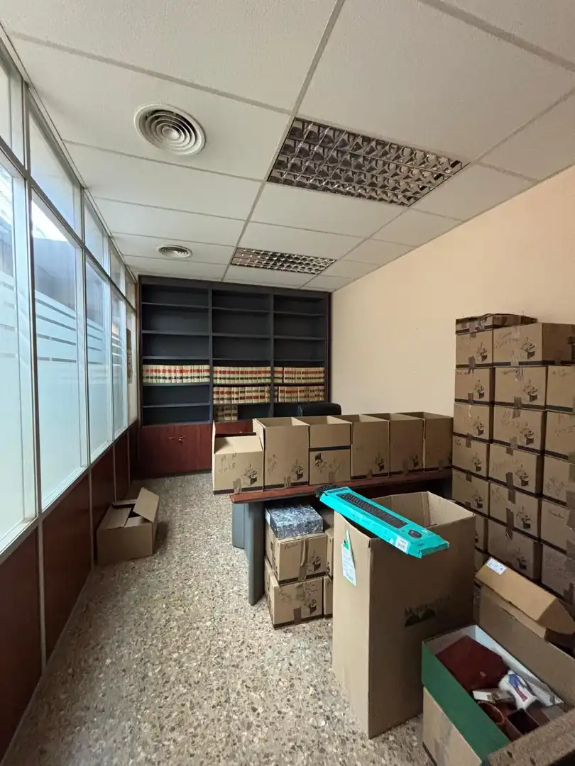 Casa o chalet en venta en L'Hospitalet de Llobregat con Aire acondicionado, Terraza y Balcón