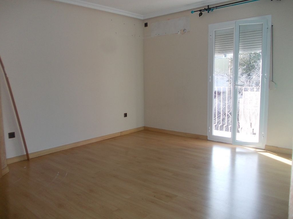 Bedroom of Apartment for sale in Linares  with Balcony
