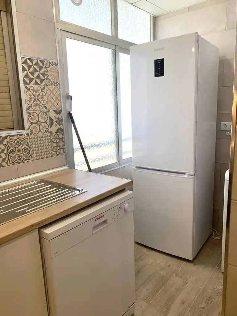 Cuina de Apartament en venda en Alicante / Alacant amb Aire condicionat, Terrassa i Moblat