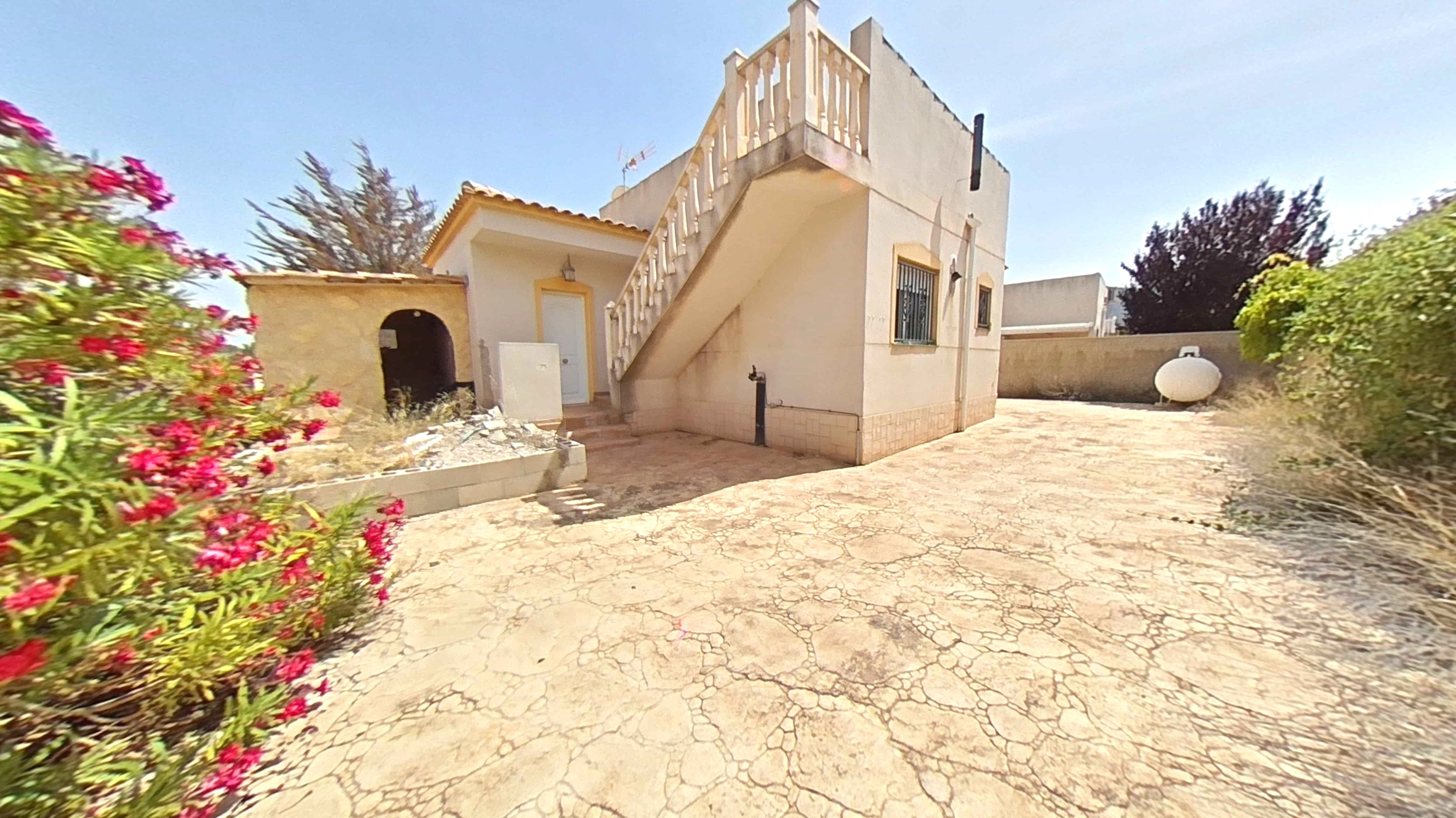 Vista exterior de Casa o xalet en venda en Castalla amb Terrassa