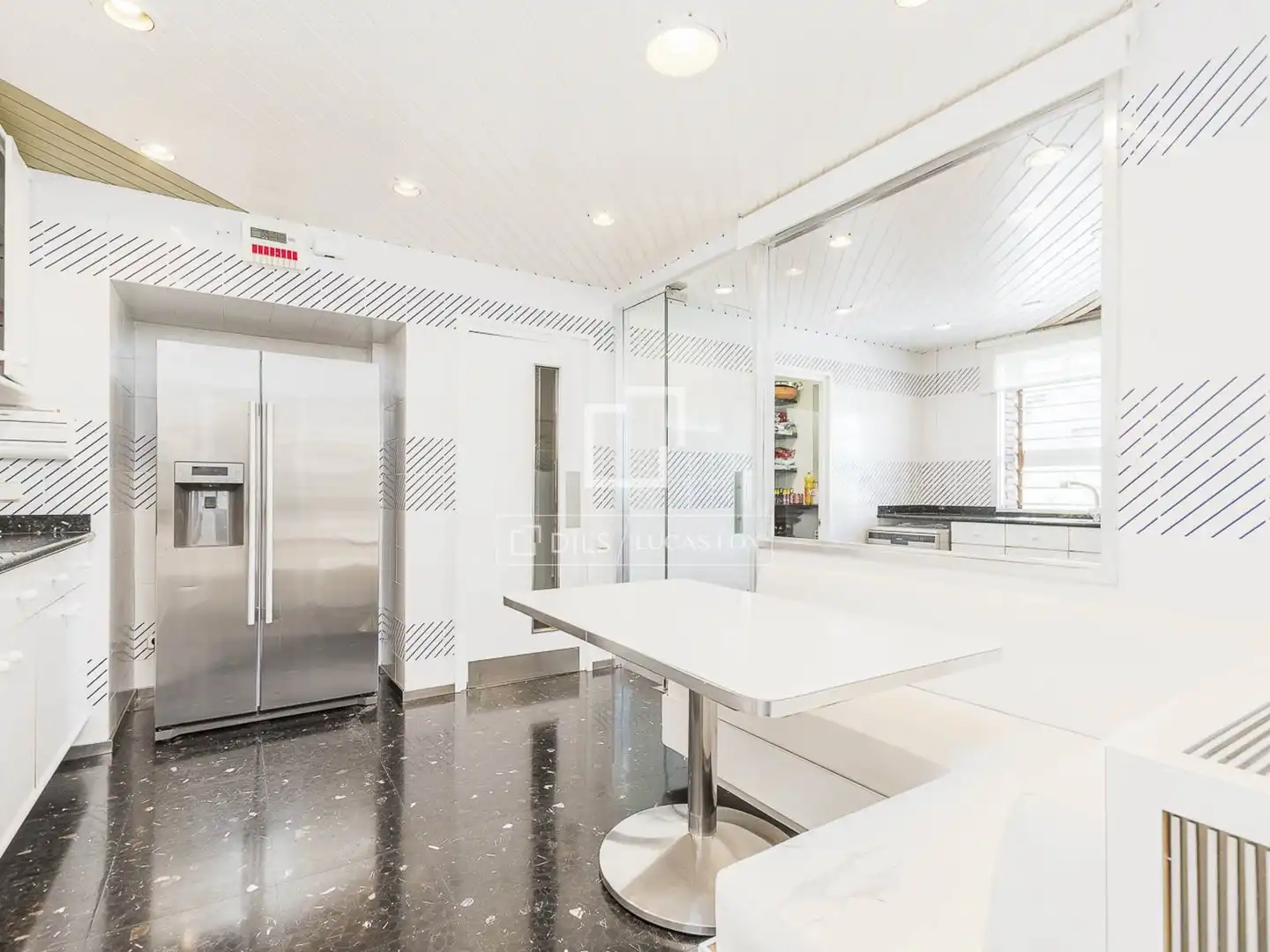 Cocina de Piso en venta en Barcelona con Aire acondicionado