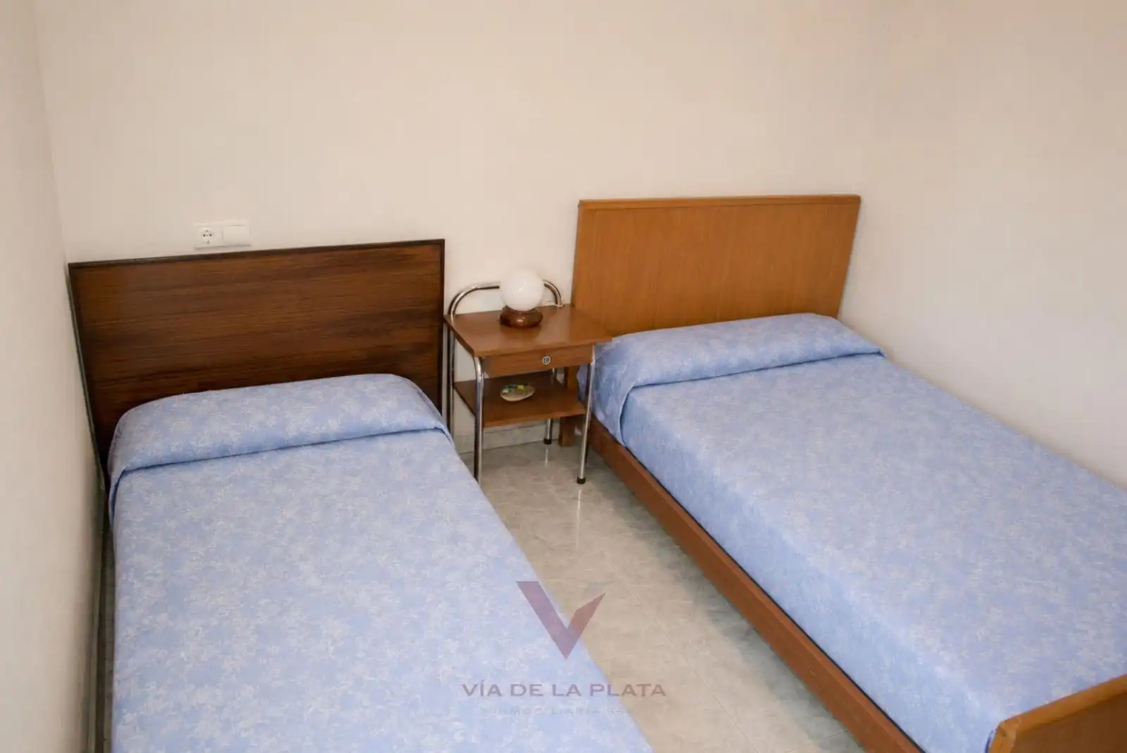 Dormitori de Casa adosada en venda en Salamanca amb Calefacció, Moblat i Forn