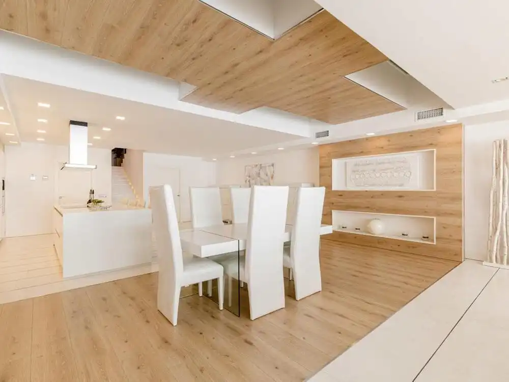 Esszimmer von Erdgeschoss zur Miete in Marbella mit Klimaanlage, Privatgarten und Terrasse