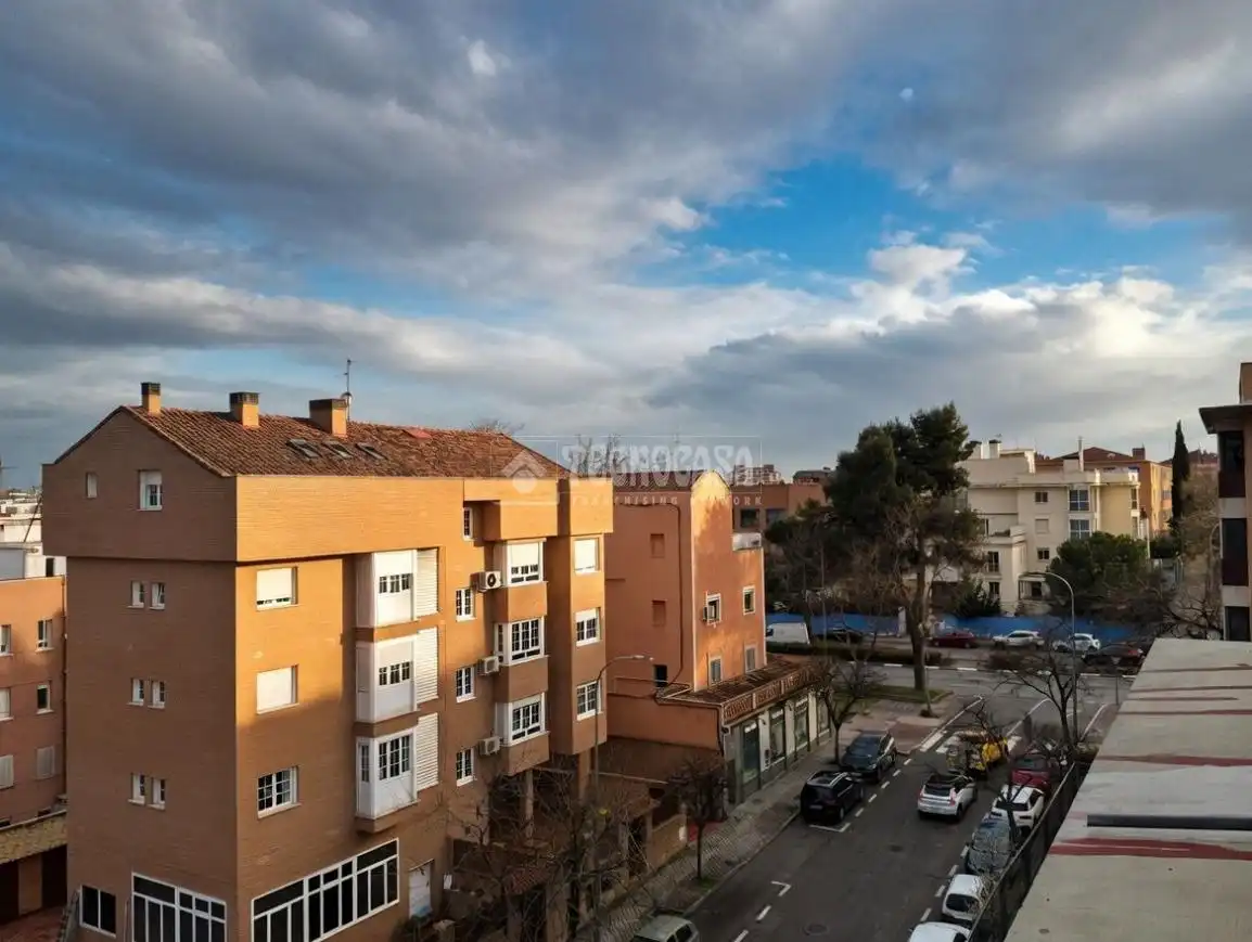 Vista exterior de Piso en venta en Madrid con Aire acondicionado, Calefacción y Parquet