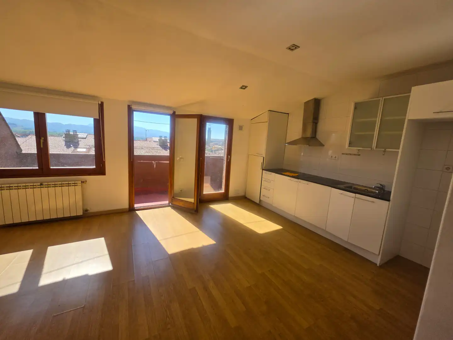 Kitchen of Flat for sale in Manlleu, Barcelona