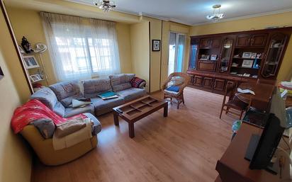 Living room of Flat for sale in  Logroño  with Heating, Furnished and Oven