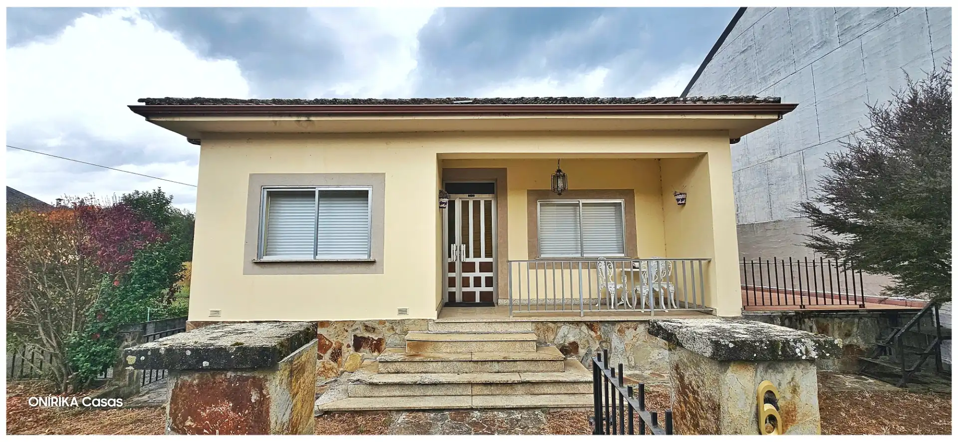 Exterior view of Houses for sale in Sarria  with Heating, Private garden and Parquet flooring