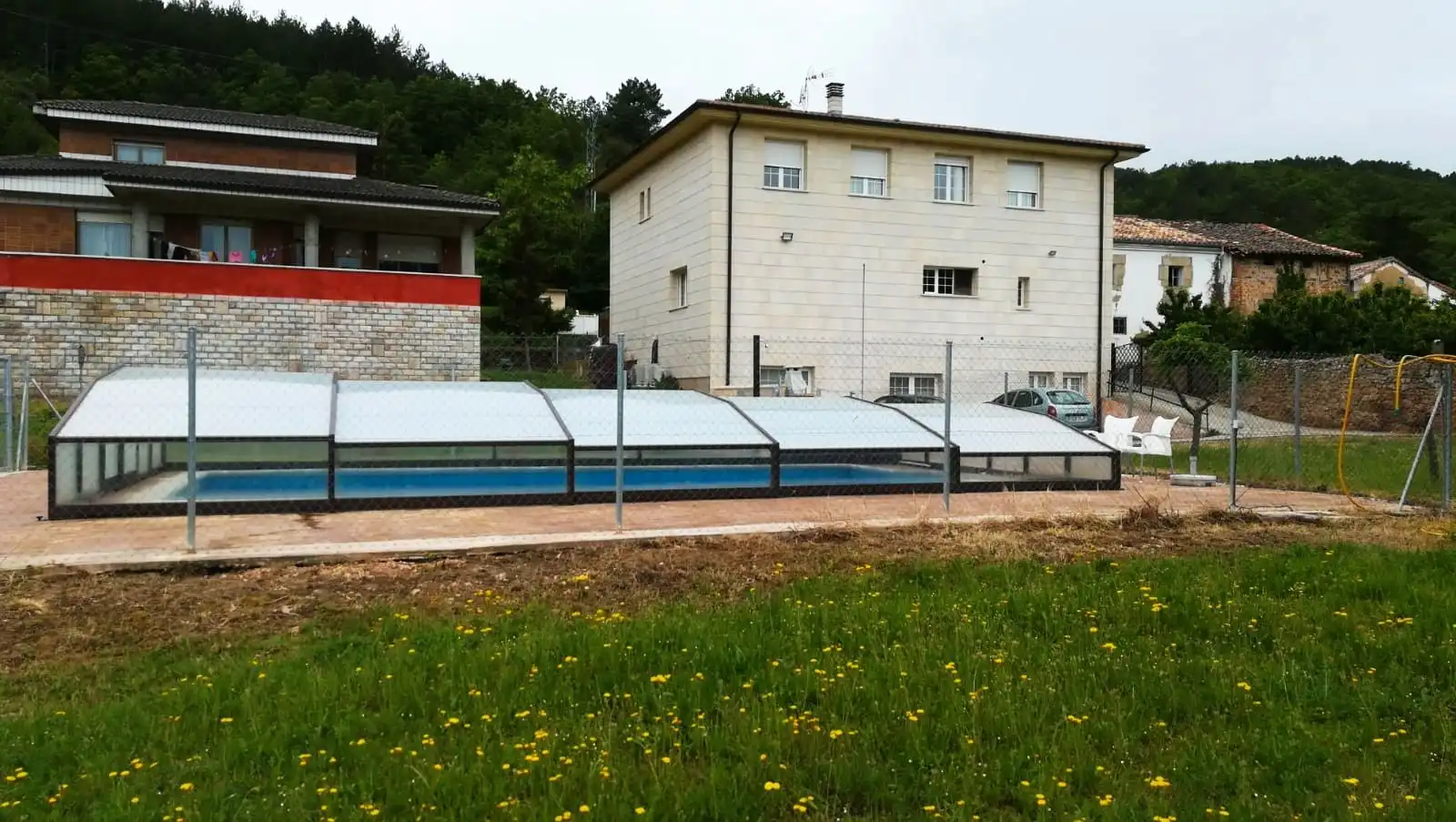 Schwimmbecken von Gebäude zum Verkauf in Oña