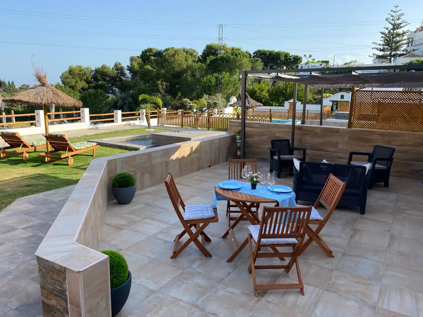 Terrassa de Casa o xalet en venda en Vélez-Málaga amb Aire condicionat, Jardí privat i Terrassa