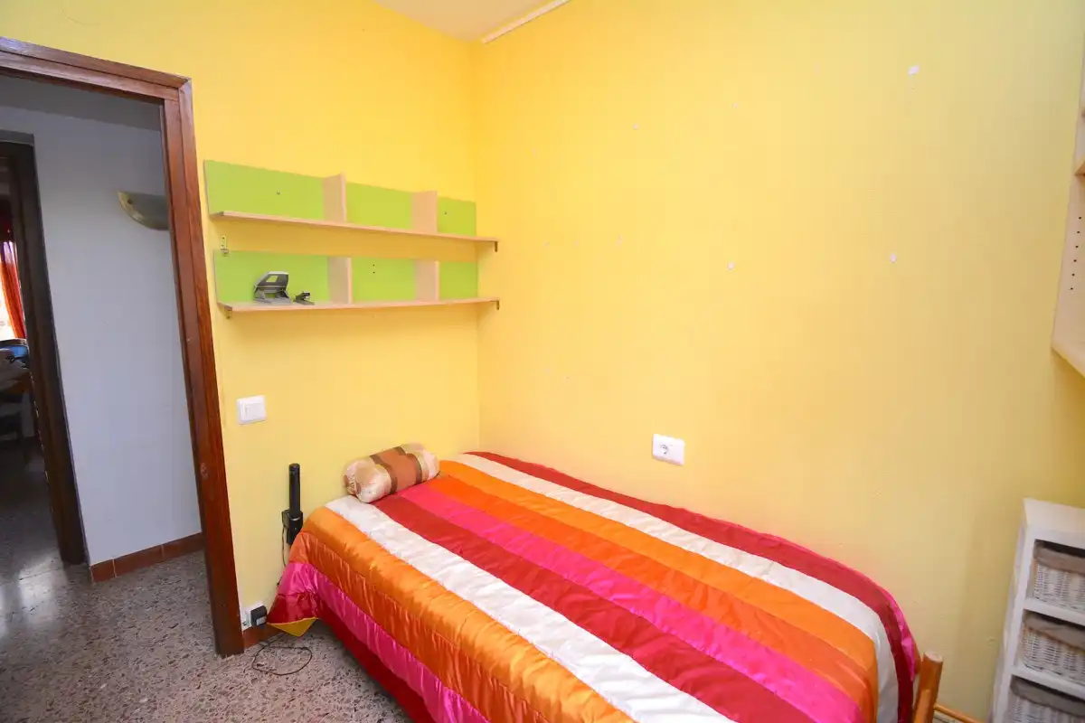 Schlafzimmer von Haus oder Chalet zum Verkauf in Dénia mit Klimaanlage, Heizung und Privatgarten