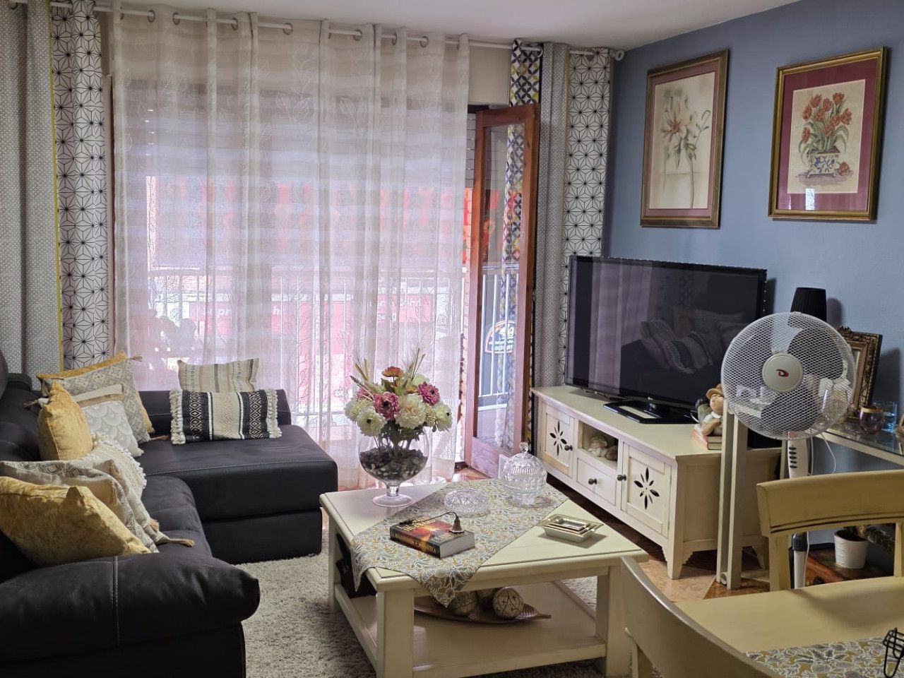 Living room of Apartment for sale in Torrevieja  with Air Conditioner, Heating and Terrace