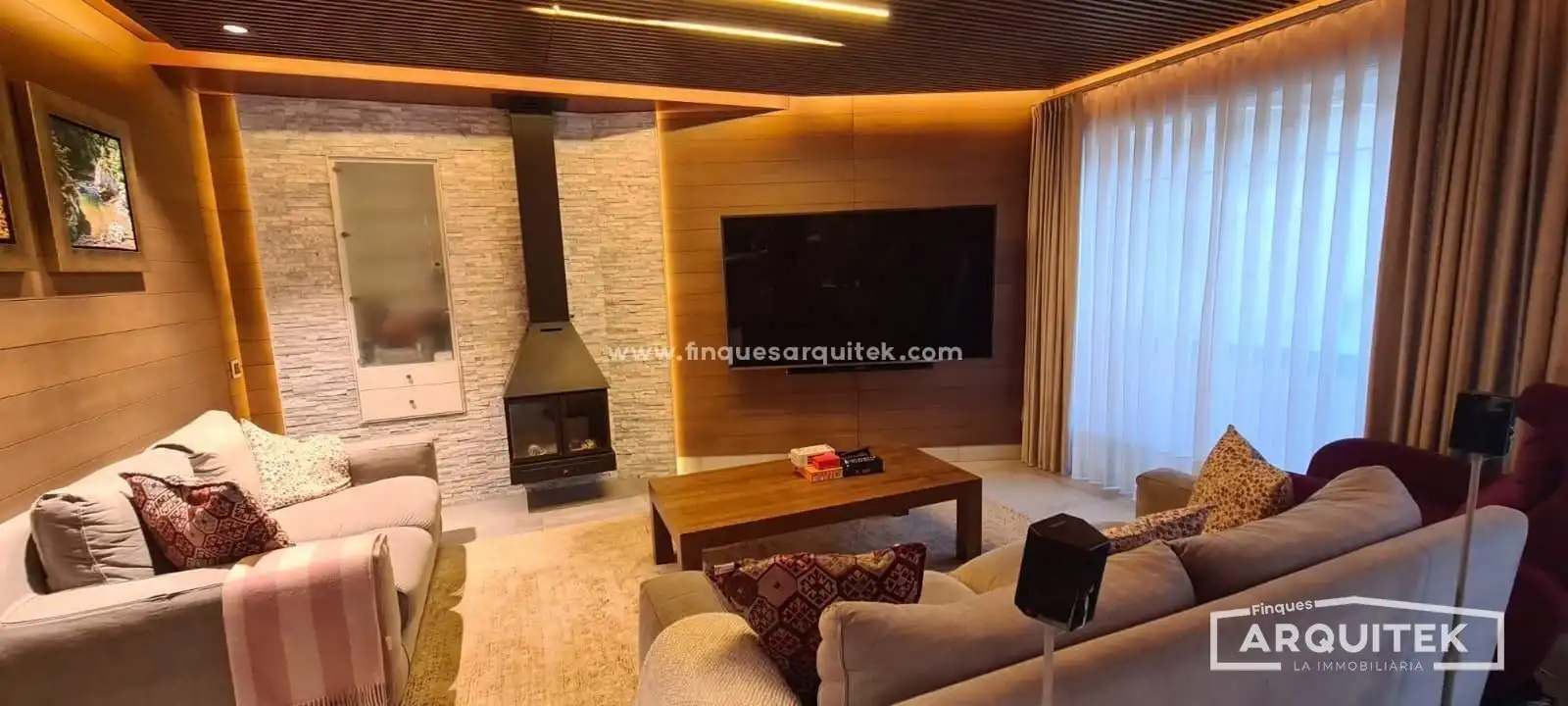 Sala d'estar de Casa o xalet en venda en Lleida amb Aire condicionat, Calefacció i Terrassa