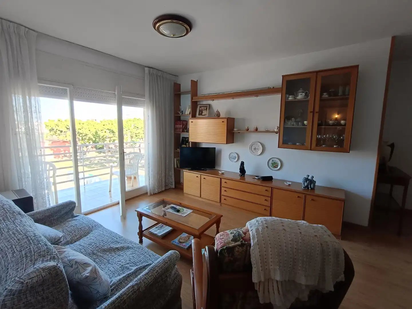 Sala d'estar de Pis de lloguer en Cunit amb Terrassa, Moblat i Forn