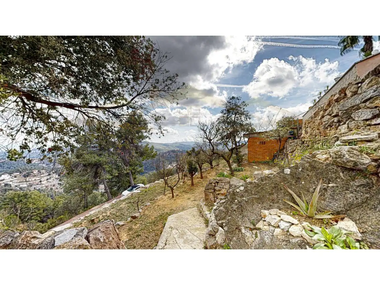 Jardí de Casa o xalet en venda en Corbera de Llobregat amb Aire condicionat, Calefacció i Jardí privat