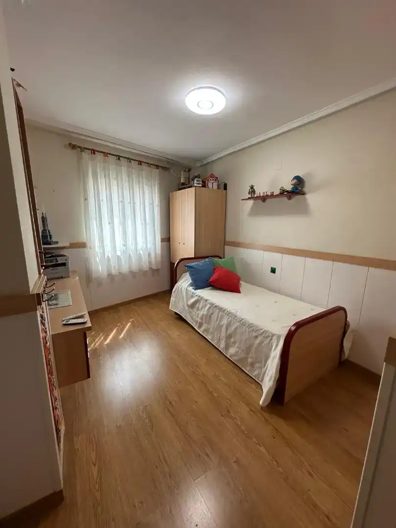 Dormitori de Pis en venda en Orihuela amb Aire condicionat, Parquet i Traster