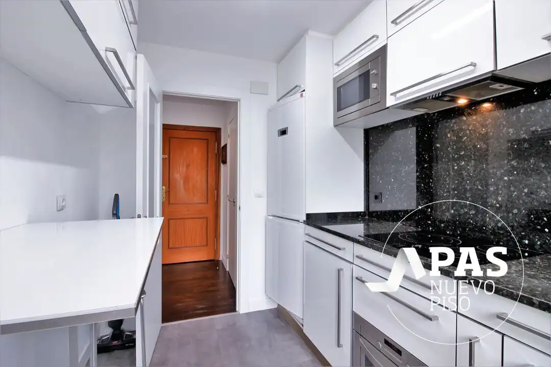 Cocina de Piso en venta en Santander con Aire acondicionado, Calefacción y Jardín privado