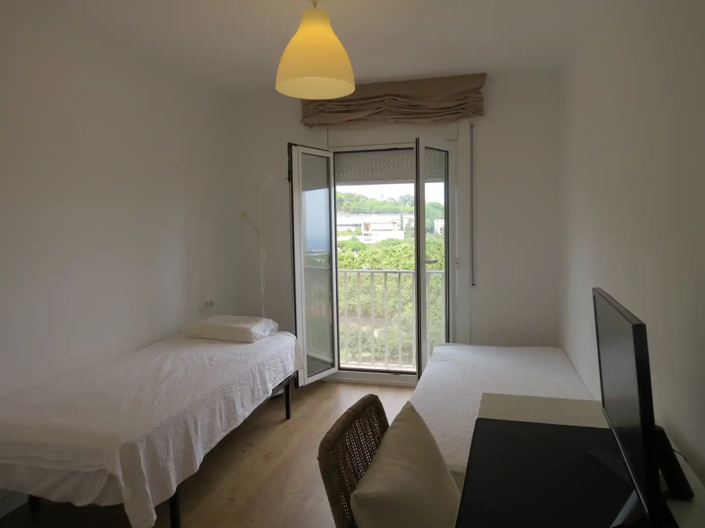 Schlafzimmer von Wohnung zur Miete in Sant Andreu de Llavaneres mit Klimaanlage, Heizung und Parkett