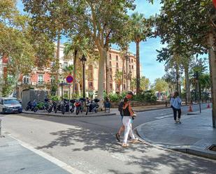 Vista exterior de Local en venda en  Barcelona Capital amb Aire condicionat