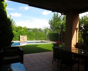 Terrace of Single-family semi-detached for sale in  Madrid Capital  with Heating, Private garden and Terrace