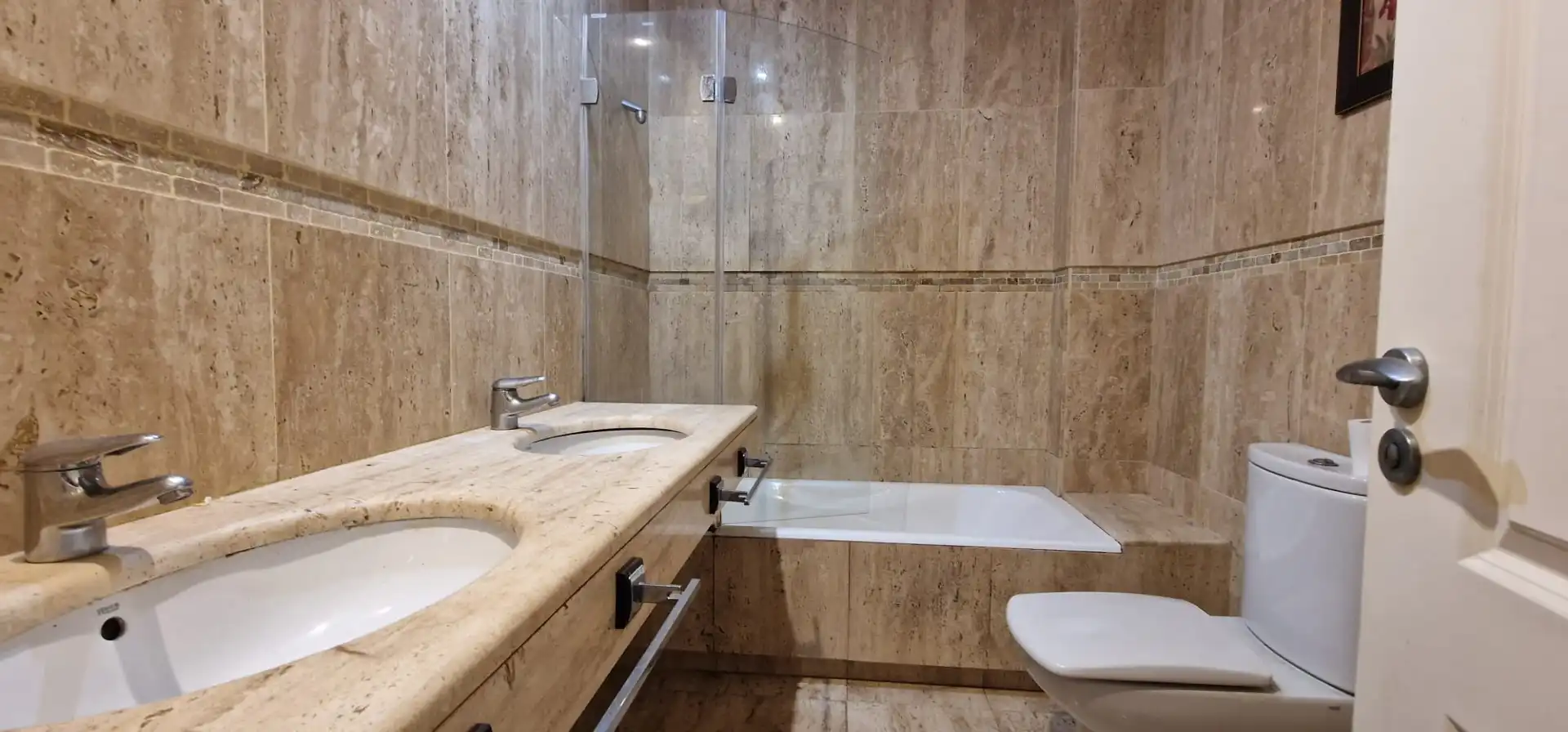 Casa adosada en venta en Calle Lingüista Manuel Seco, Parque Clavero