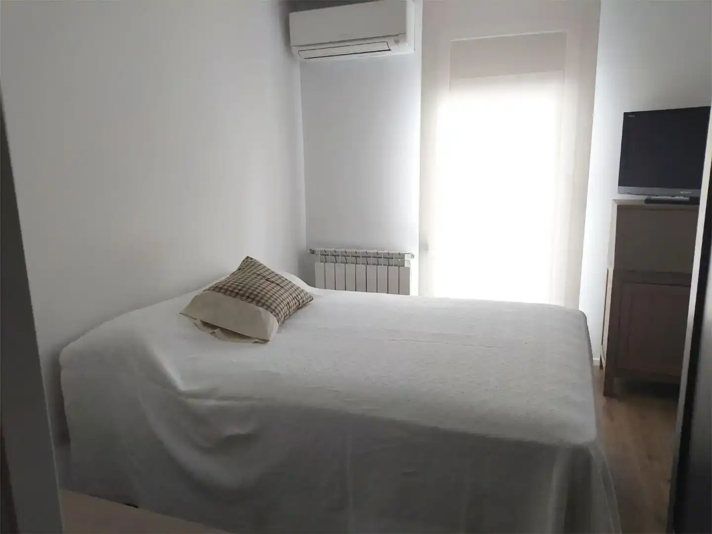 Habitación de Piso de alquiler en Donostia - San Sebastián  con Aire acondicionado, Amueblado y Balcón