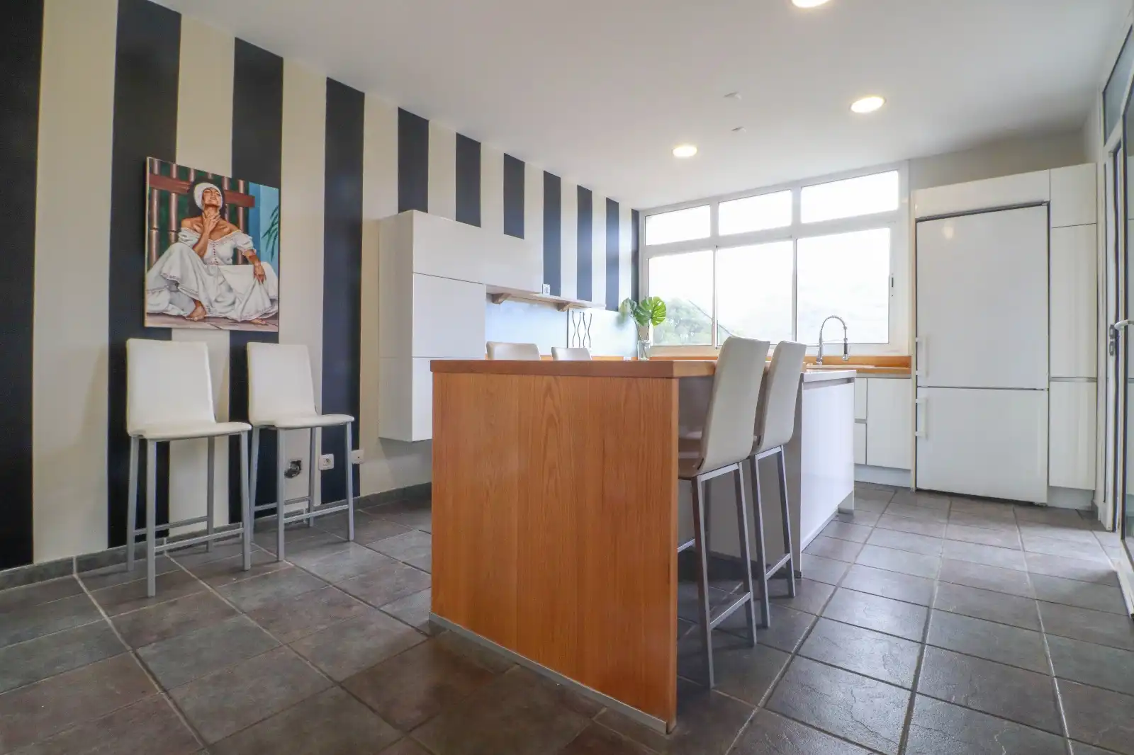 Cuina de Casa o xalet en venda en Las Palmas de Gran Canaria amb Jardí privat, Terrassa i Traster